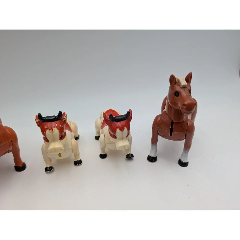 Playmates Toy Farm Animals Horse‎ Cow Lot Hong Kong